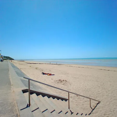 Les Hirondelles En Baie Du Mont St Michel بيت للعطل