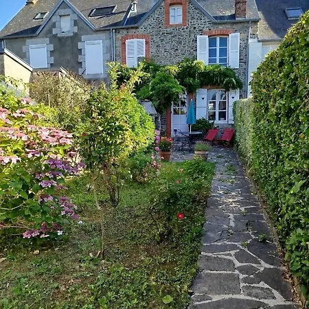 Les Hirondelles En Baie Du Mont St Michel